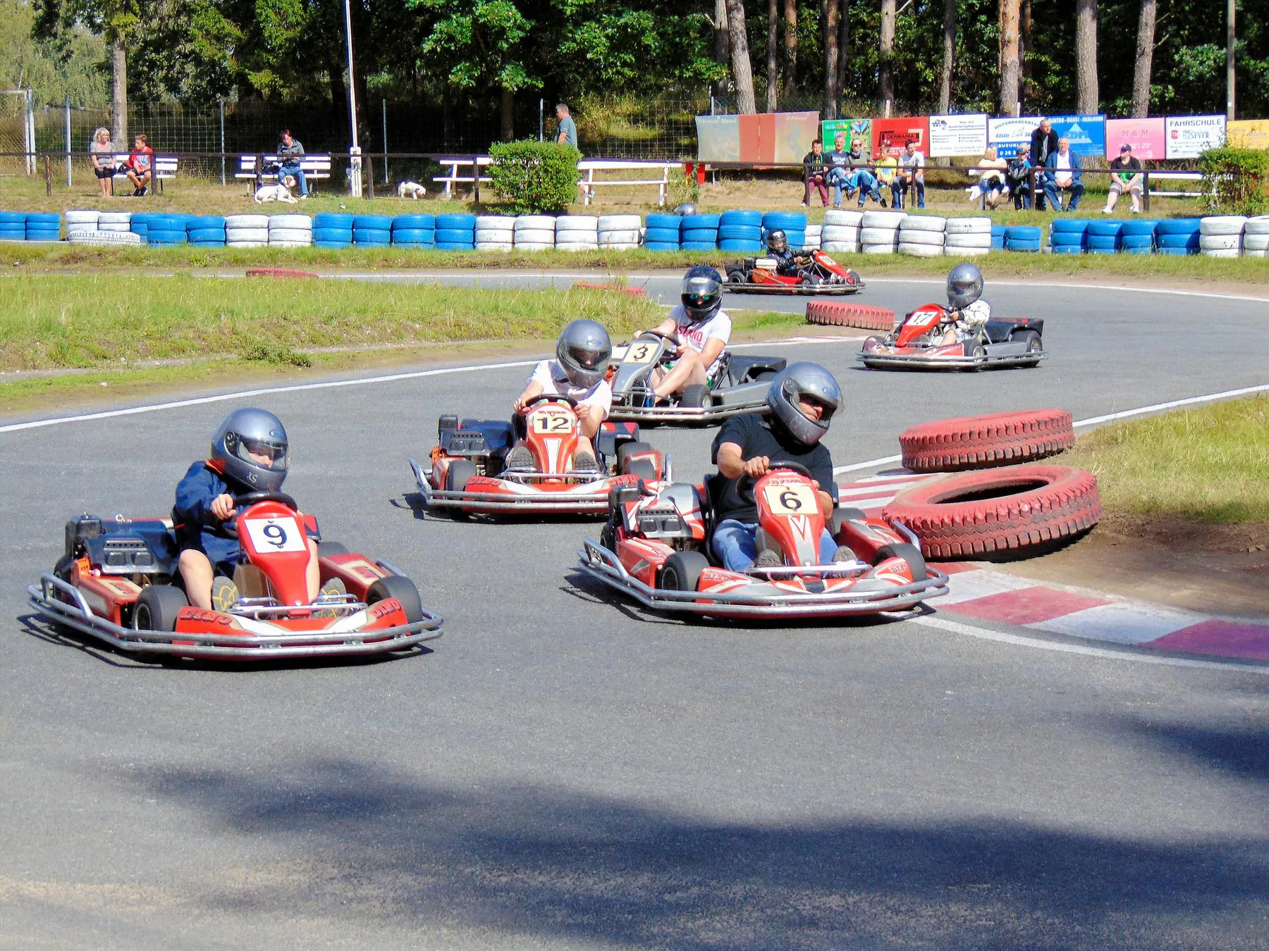 Kartbahn-Brookmerland auf und rund um Groot Plaats